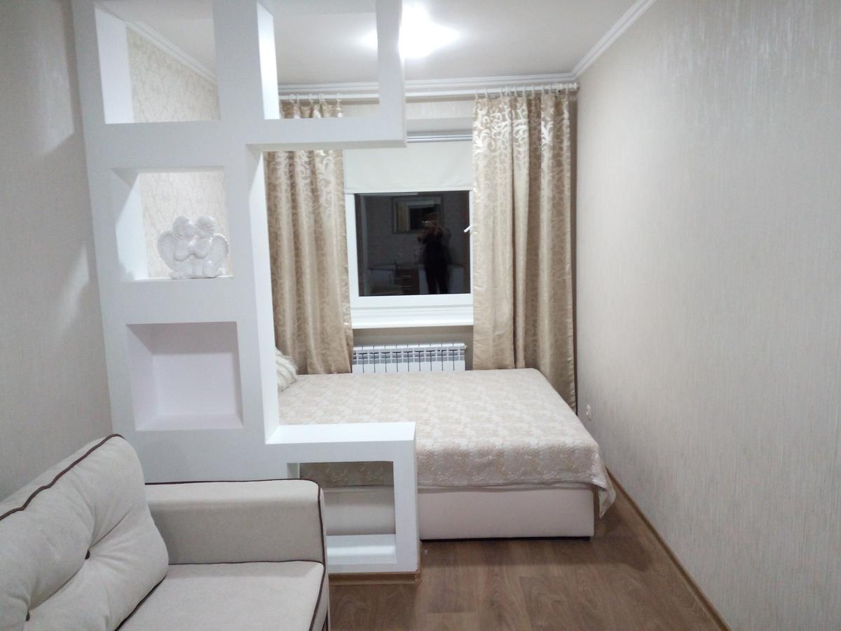 Two-Bedroom Apartment In The Center คเมลไนป์สกาเย ภายนอก รูปภาพ